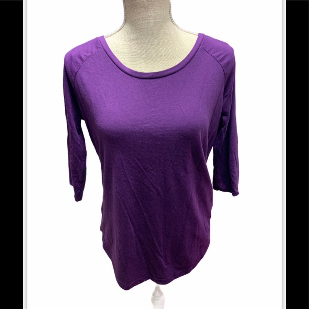 Fabletics top‎